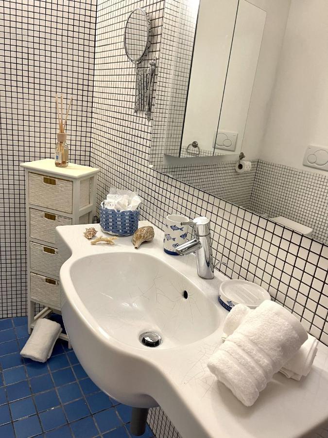 Cozy Loft Marina View Apartment Savona Ngoại thất bức ảnh