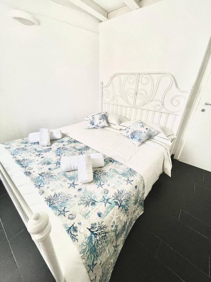 Cozy Loft Marina View Apartment Savona Ngoại thất bức ảnh